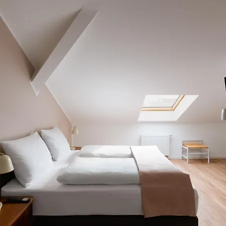 Limehome Rummelstr 3*